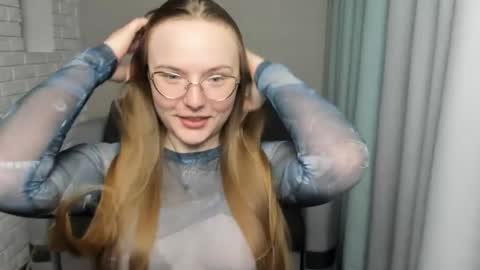 Snapshot of miya_mimi chatting on March 2, 2025, 3:16 pm Miya online show from March 2, 2025, 3:16 pm