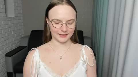 Snapshot of miya_mimi chatting on March 11, 2025, 3:02 pm Miya online show from March 11, 2025, 3:02 pm