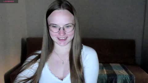 Snapshot of miya_mimi chatting on September 8, 2025, 4:28 pm Miya online show from September 8, 2025, 4:28 pm