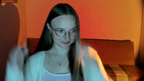 Snapshot of miya_mimi chatting on September 19, 2025, 4:51 pm Miya online show from September 19, 2025, 4:51 pm