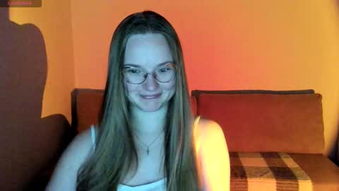 Snapshot of miya_mimi chatting on September 22, 2025, 4:42 pm Miya online show from September 22, 2025, 4:42 pm