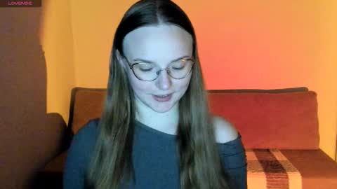 Snapshot of miya_mimi chatting on October 8, 2025, 7:00 pm Miya online show from October 8, 2025, 7:00 pm