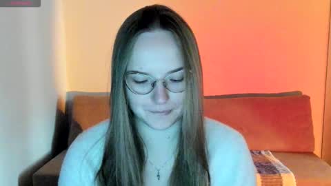 Snapshot of miya_mimi chatting on October 18, 2025, 7:42 am Miya online show from October 18, 2025, 7:42 am