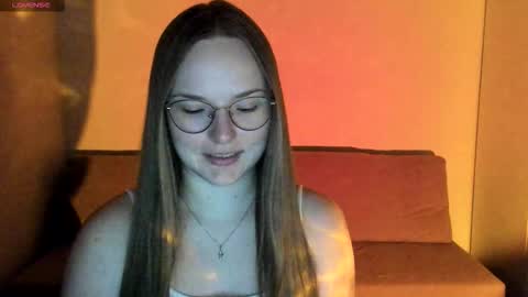 Snapshot of miya_mimi chatting on October 28, 2025, 5:59 pm Miya online show from October 28, 2025, 5:59 pm