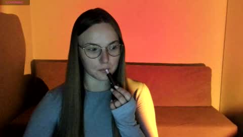 Snapshot of miya_mimi chatting on November 10, 2025, 5:01 pm Miya online show from November 10, 2025, 5:01 pm