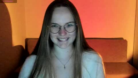 Snapshot of miya_mimi chatting on November 26, 2025, 9:05 pm Miya online show from November 26, 2025, 9:05 pm