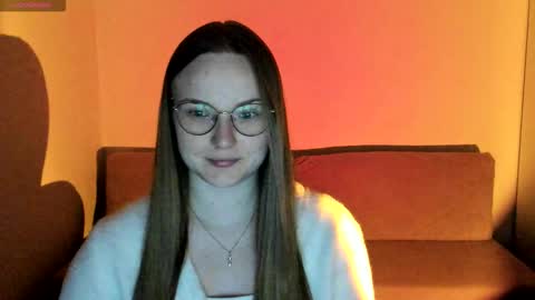 Snapshot of miya_mimi chatting on November 27, 2025, 8:55 pm Miya online show from November 27, 2025, 8:55 pm