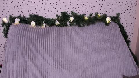 Miya online show from December 21, 2025, 1:24 am