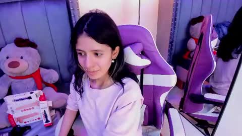 Snapshot of miyu_komori chatting on June 18, 2026, 7:40 pm miyu_komori online show from June 18, 2026, 7:40 pm