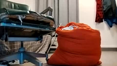 mizerze online show from January 14, 2025, 9:13 am