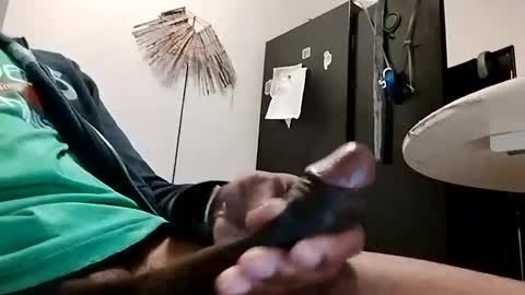 mizerze online show from January 25, 2025, 9:04 am