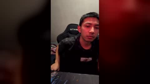 mizukix300 online show from April 15, 2026, 2:18 am