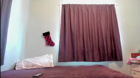 Snapshot of mizzkittay chatting on December 19, 2024, 9:49 pm MizzKittay online show from December 19, 2024, 9:49 pm