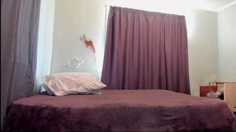 Snapshot of mizzkittay chatting on January 10, 2025, 6:31 am MizzKittay online show from January 10, 2025, 6:31 am