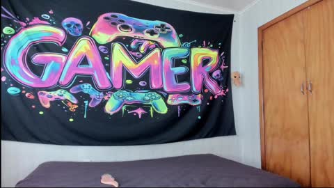 Snapshot of mizzkittay chatting on January 13, 2025, 10:45 pm MizzKittay online show from January 13, 2025, 10:45 pm