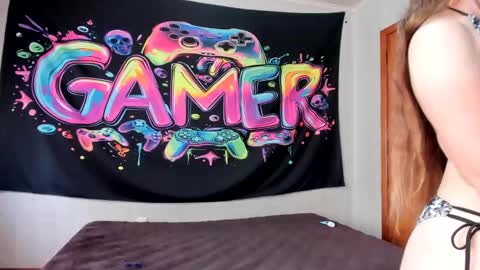 Snapshot of mizzkittay chatting on January 21, 2025, 8:11 pm MizzKittay online show from January 21, 2025, 8:11 pm