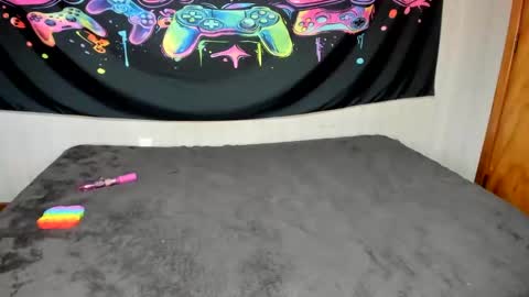 Snapshot of mizzkittay chatting on January 22, 2025, 7:25 am MizzKittay online show from January 22, 2025, 7:25 am