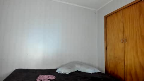 Snapshot of mizzkittay chatting on February 19, 2025, 10:01 am MizzKittay online show from February 19, 2025, 10:01 am