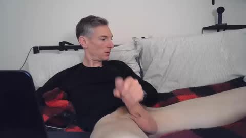 Joshua Oaks online show from February 3, 2025, 12:58 am