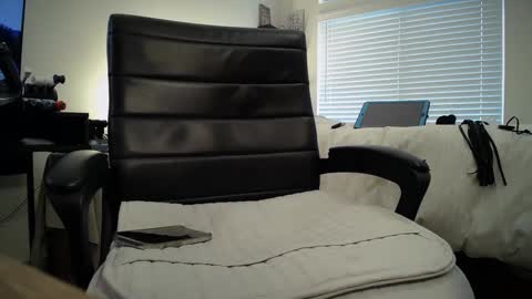 Joshua Oaks online show from September 29, 2025, 10:03 pm