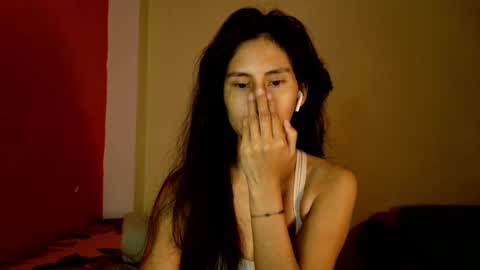 MoonLipson online show from February 19, 2025, 3:38 pm