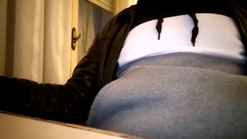 Snapshot of mlkmlkpp chatting on November 3, 2025, 5:03 pm mlkmlkpp online show from November 3, 2025, 5:03 pm