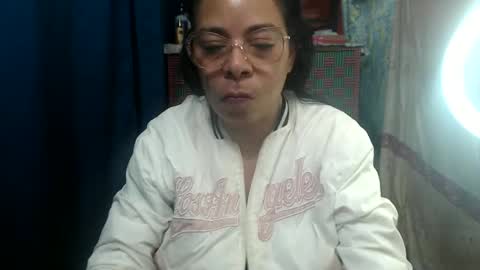 kelly online show from October 11, 2025, 7:01 pm