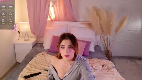 Michaela online show from February 4, 2026, 2:01 pm