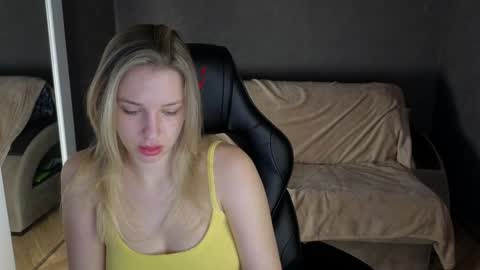 Lili online show from December 2, 2024, 7:47 am