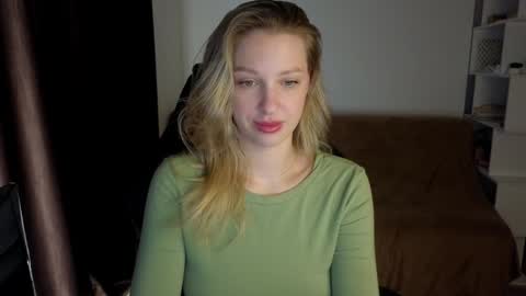 Lili online show from January 27, 2025, 8:18 am