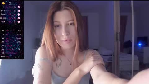 Lili online show from February 28, 2025, 5:26 pm