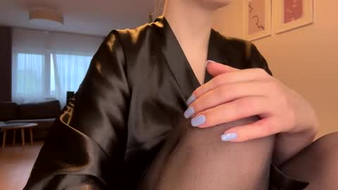 Snapshot of mmm_sweety_kitty chatting on December 2, 2024, 12:51 pm mmm_sweety_kitty online show from December 2, 2024, 12:51 pm