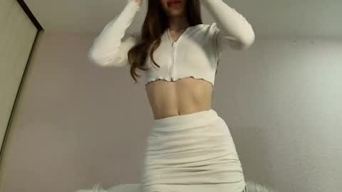 Snapshot of mmmeoww chatting on October 28, 2025, 2:09 pm Ariela online show from October 28, 2025, 2:09 pm