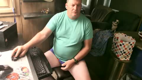 mmmthatsfunnn online show from June 14, 2026, 3:58 pm