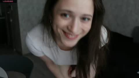 Anelysa Morens  online show from June 10, 2026, 10:03 am