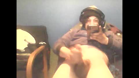 Snapshot of mochaandcreme chatting on December 17, 2025, 1:50 pm mochaandcreme online show from December 17, 2025, 1:50 pm