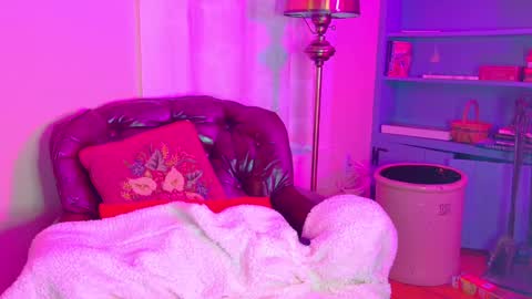 Snapshot of mochamimi chatting on February 20, 2025, 11:31 am Mocha  BDAY JAN 13  online show from February 20, 2025, 11:31 am