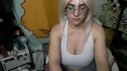 Snapshot of mochi_rainbow chatting on February 9, 2025, 5:54 pm The Mochi Rainbow Variety Show online show from February 9, 2025, 5:54 pm