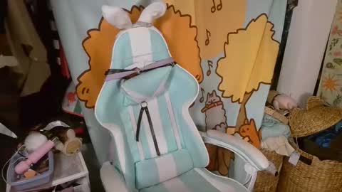 Snapshot of mochi_rainbow chatting on February 28, 2025, 3:04 am The Mochi Rainbow Variety Show online show from February 28, 2025, 3:04 am