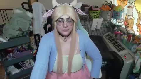 Snapshot of mochi_rainbow chatting on March 27, 2026, 7:57 pm The Mochi Rainbow Variety Show online show from March 27, 2026, 7:57 pm