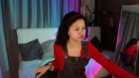 moco_choco online show from April 5, 2026, 1:25 am