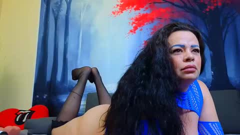 Snapshot of moderatorhott chatting on March 4, 2025, 1:01 am elizabetheven yana samira online show from March 4, 2025, 1:01 am