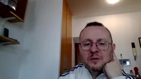 Snapshot of modesto1969 chatting on December 4, 2024, 10:35 am modesto1969 online show from December 4, 2024, 10:35 am