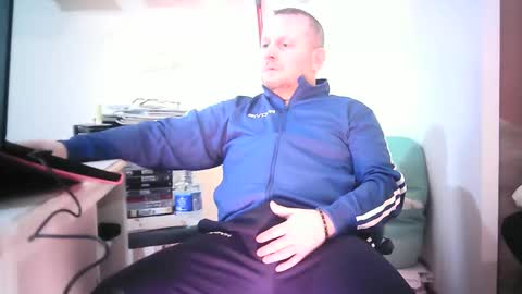 Snapshot of modesto1969 chatting on January 2, 2025, 2:35 pm modesto1969 online show from January 2, 2025, 2:35 pm