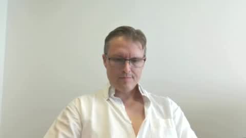 Snapshot of moe_001 chatting on December 12, 2024, 6:31 pm Moe online show from December 12, 2024, 6:31 pm