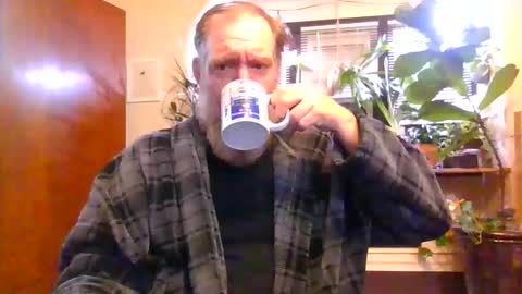 moeblick online show from December 5, 2025, 12:25 pm