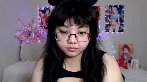 Snapshot of moertomlly chatting on January 15, 2026, 5:12 am Molly online show from January 15, 2026, 5:12 am