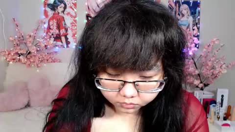 Snapshot of moertomlly chatting on April 18, 2026, 4:38 am Molly online show from April 18, 2026, 4:38 am
