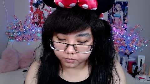 Snapshot of moertomlly chatting on April 23, 2026, 3:41 am Molly online show from April 23, 2026, 3:41 am