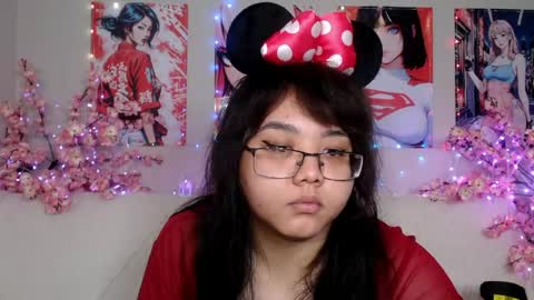 Snapshot of moertomlly chatting on May 24, 2026, 4:06 am Molly online show from May 24, 2026, 4:06 am